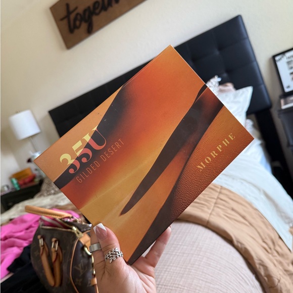 Morphe 35U Gilded Desert Palette with Warm Hues - Picture 1 of 3